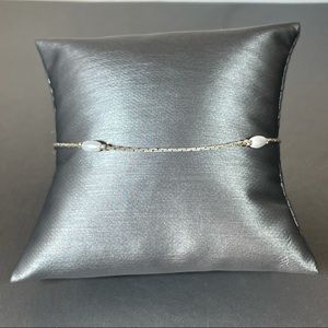 Silver Pearl Simple Bracelet 9” Spring Clip Clasp